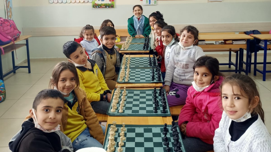 Öğrenciler arası Satranç Turnuvası düzenlendi.